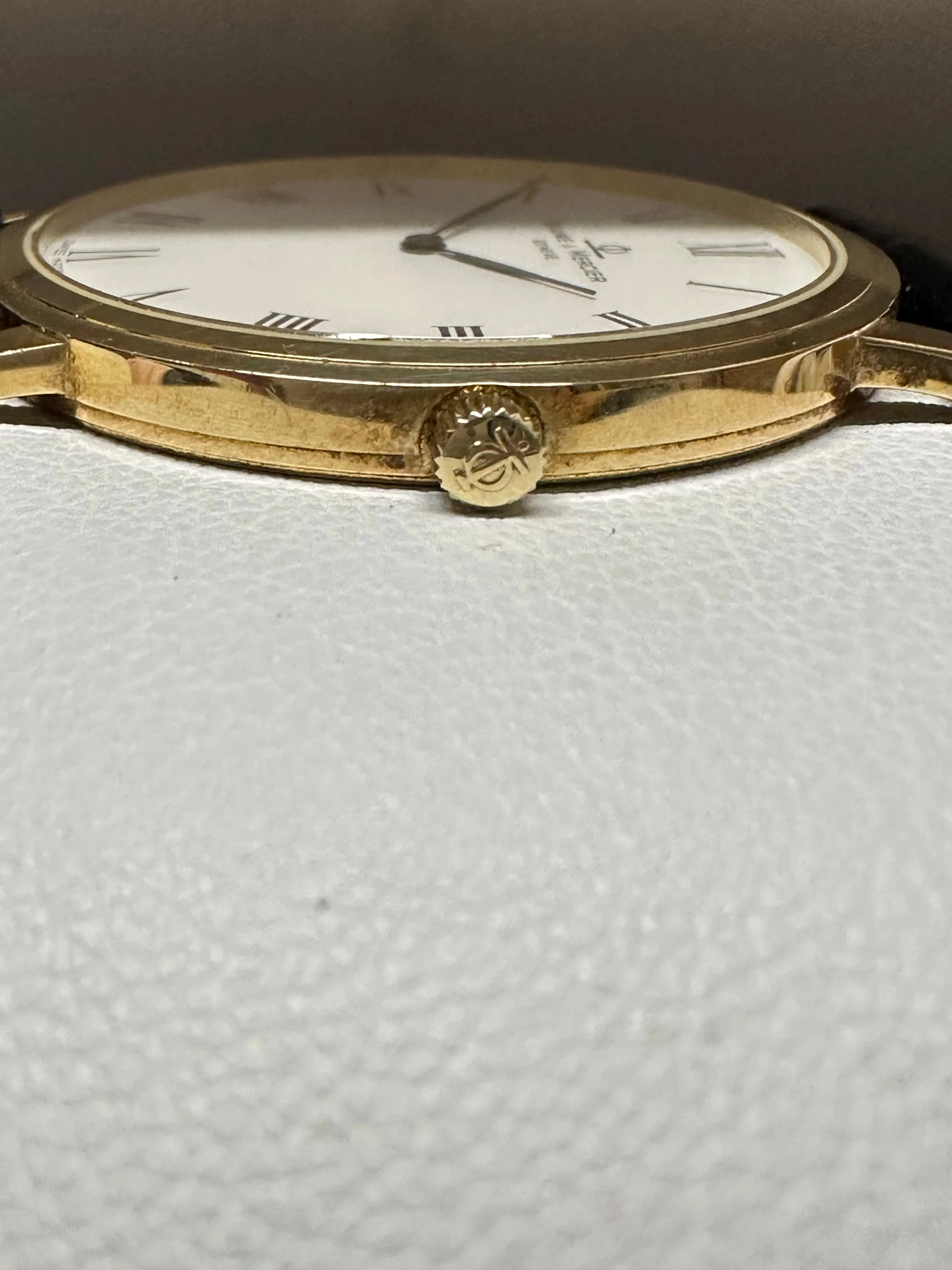 Baume & Mercier Solid YG Off-White Dial Brand New Unisex Watch- $10K APR w/ COA!