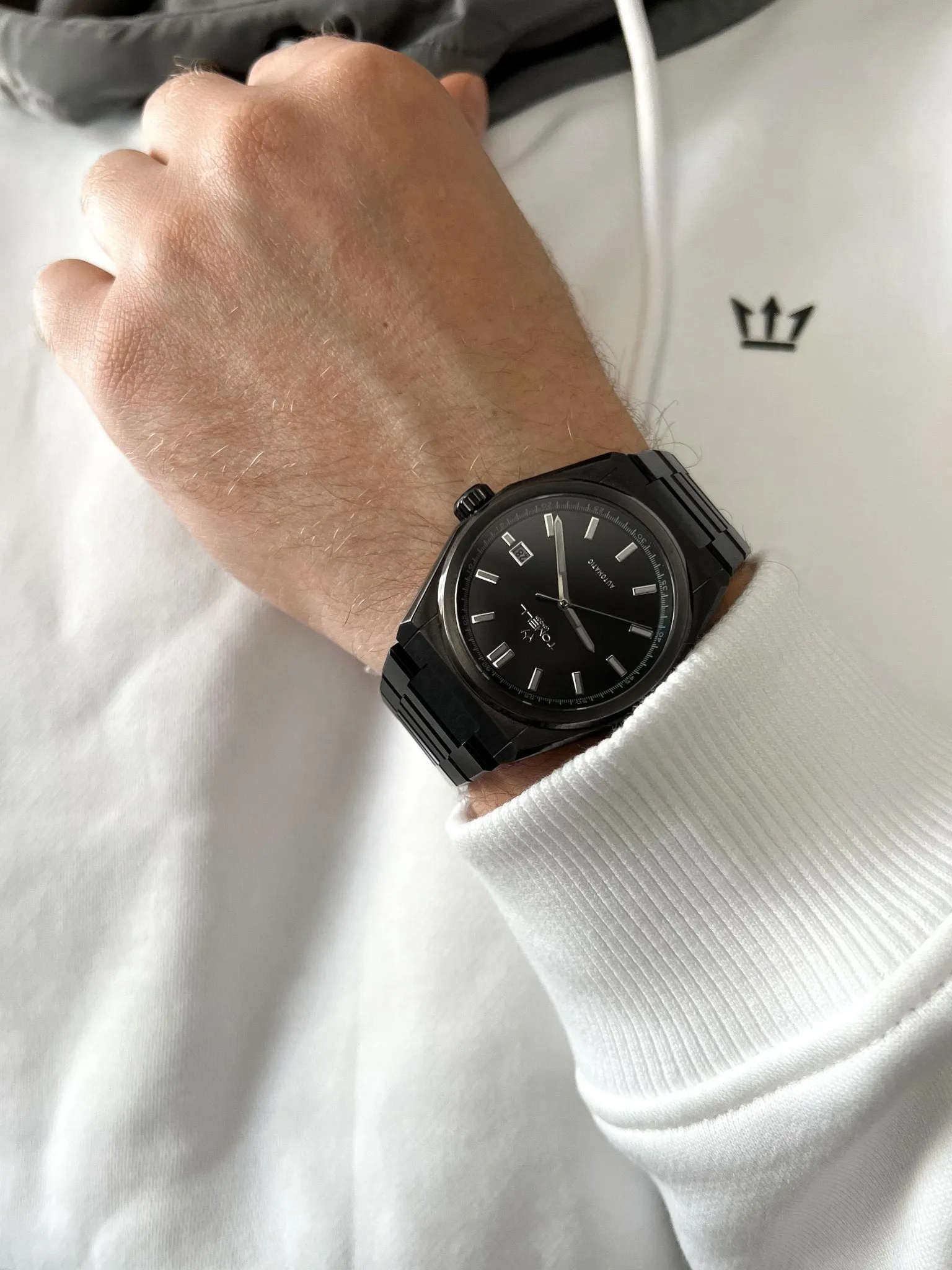 BLACK | AUTOMATIC