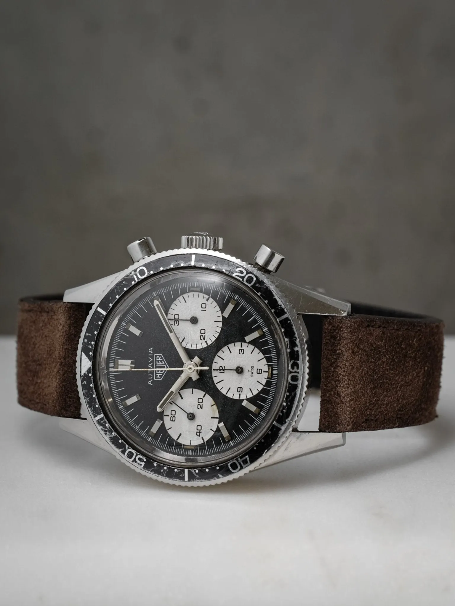 Espresso Suede - 19 x 16 / Regular (11.5   7.5) with Quick-Release Springbars