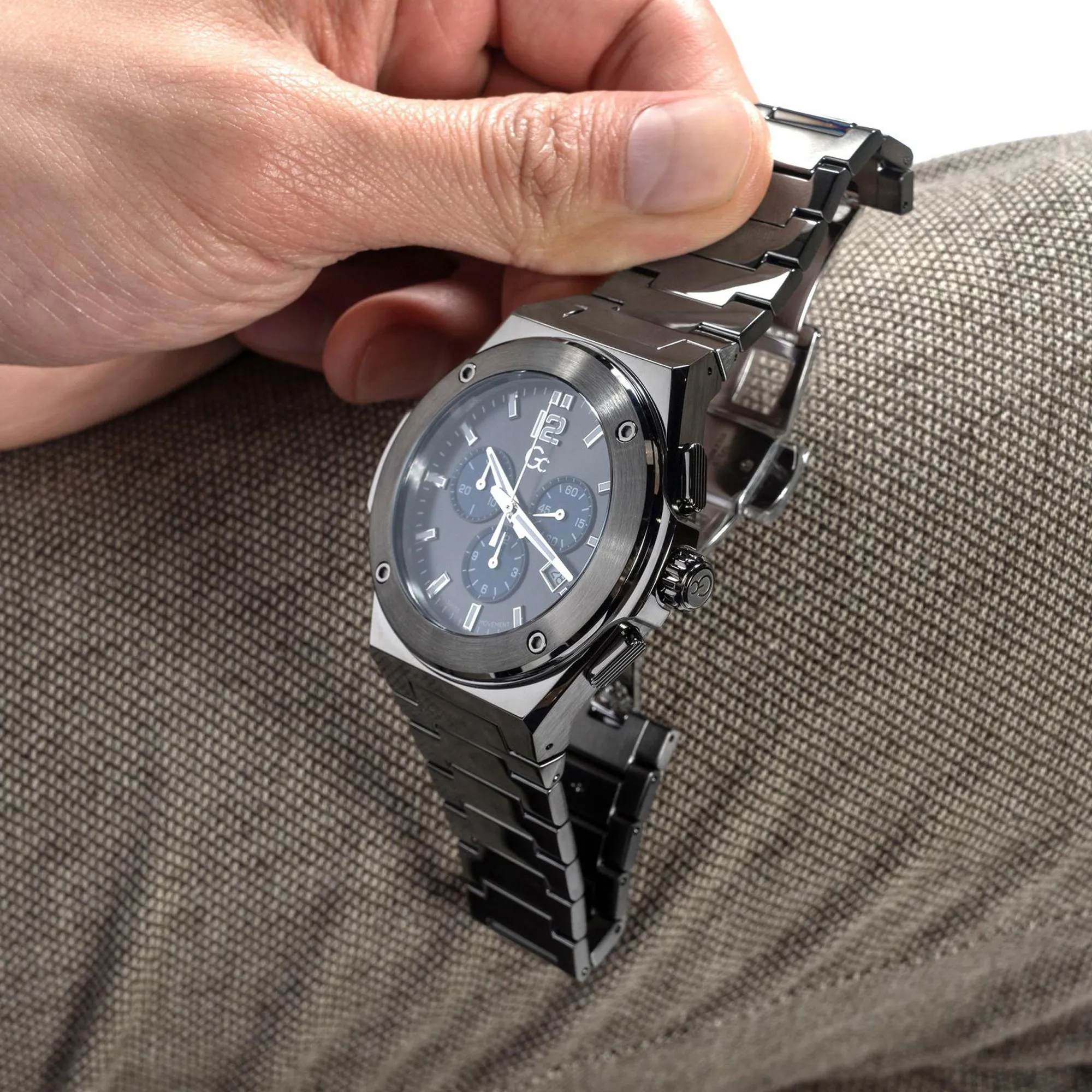 Idol Men's Grey Chronograph Stainless Steel Watch Z33003G5MF