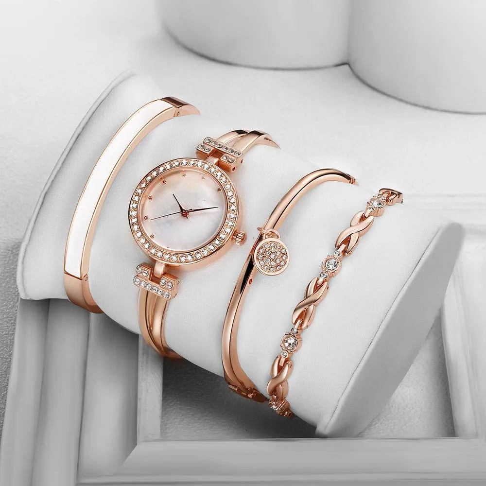 Women's Fashion Quartz Watch Jewellery Set